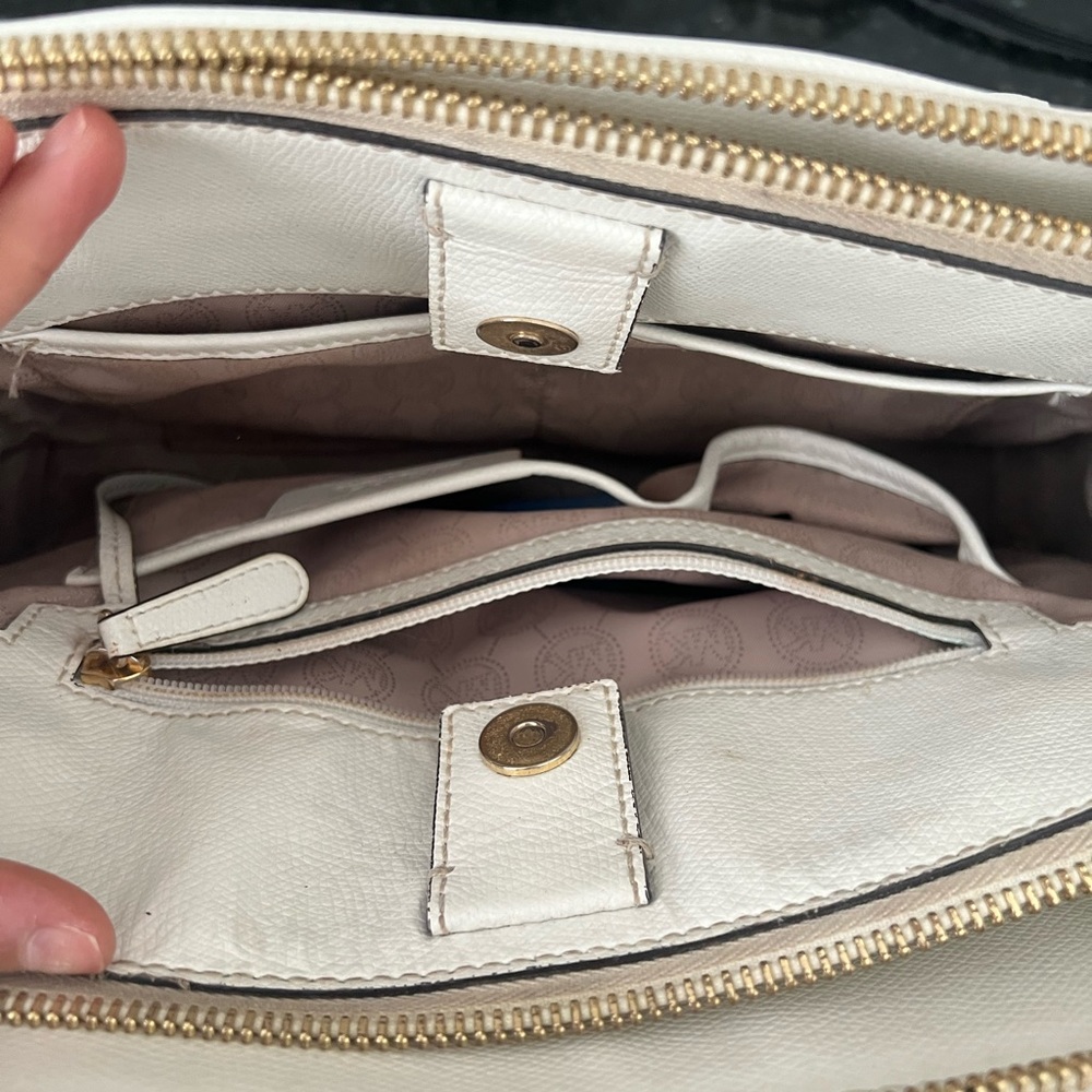 Michael Kors rehab bag - Picture 2 of 6